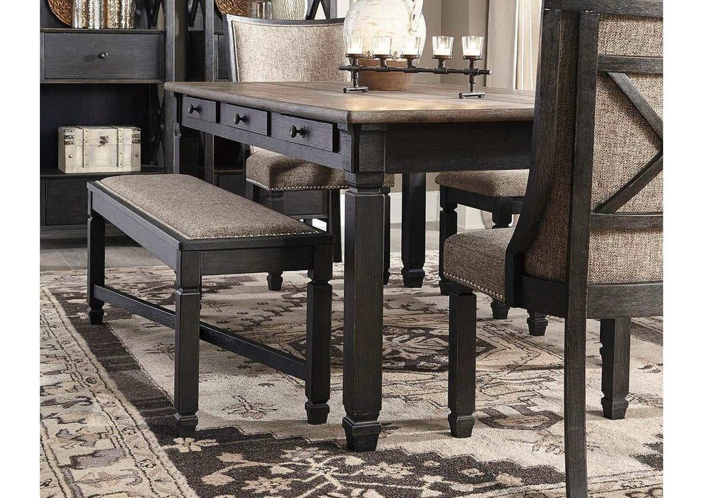 Tyler Creek Dining Table and 4 Chairs room view