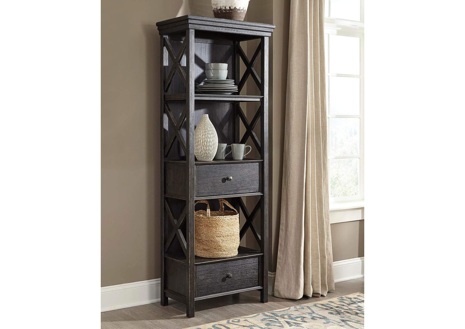 Tyler Creek Display Cabinet room view