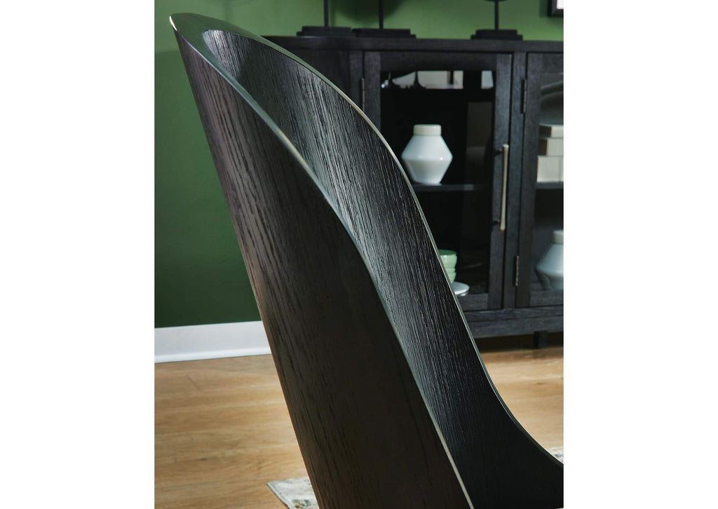 Rowanbeck Dining Table and 6 Chairs detail