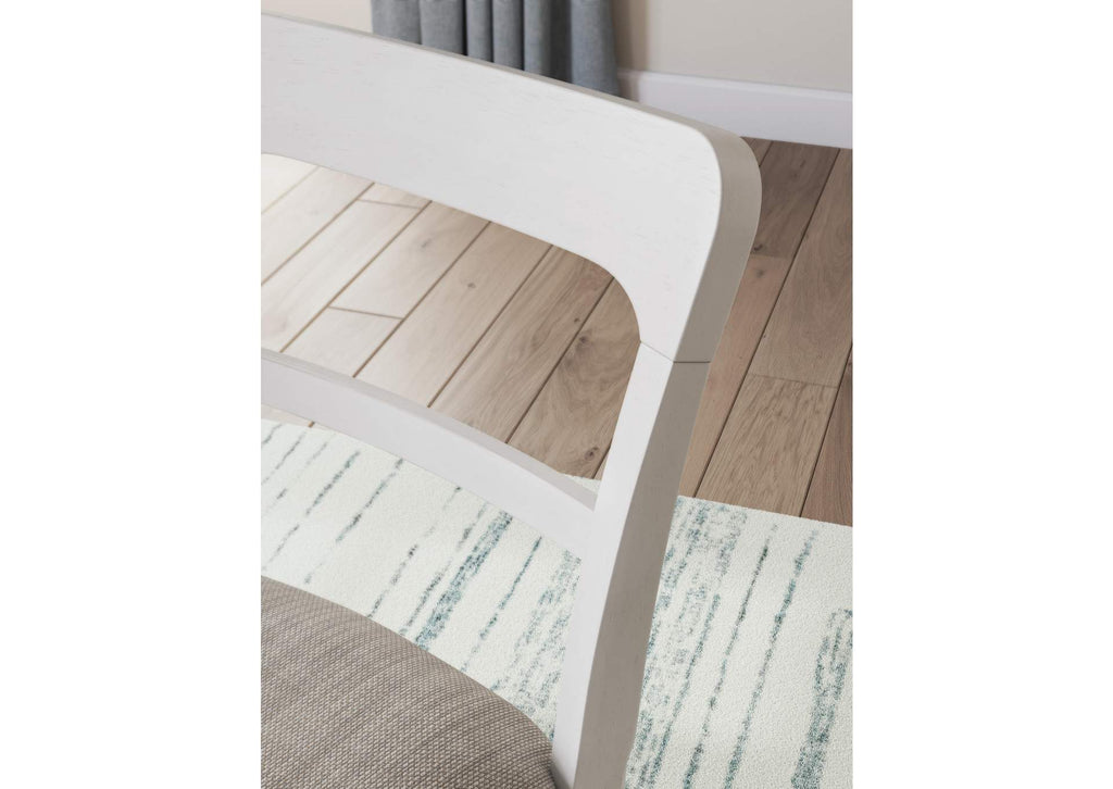 Chadworth Dining Table and 4 Chairs detail