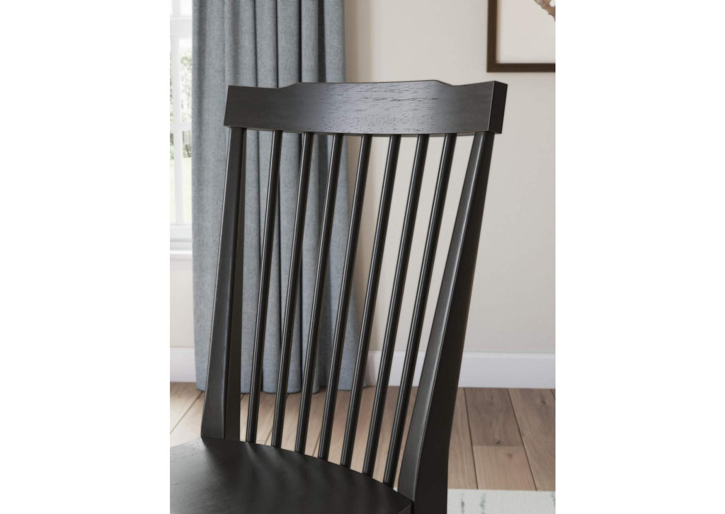 Chadworth Dining Table and 4 Chairs detail