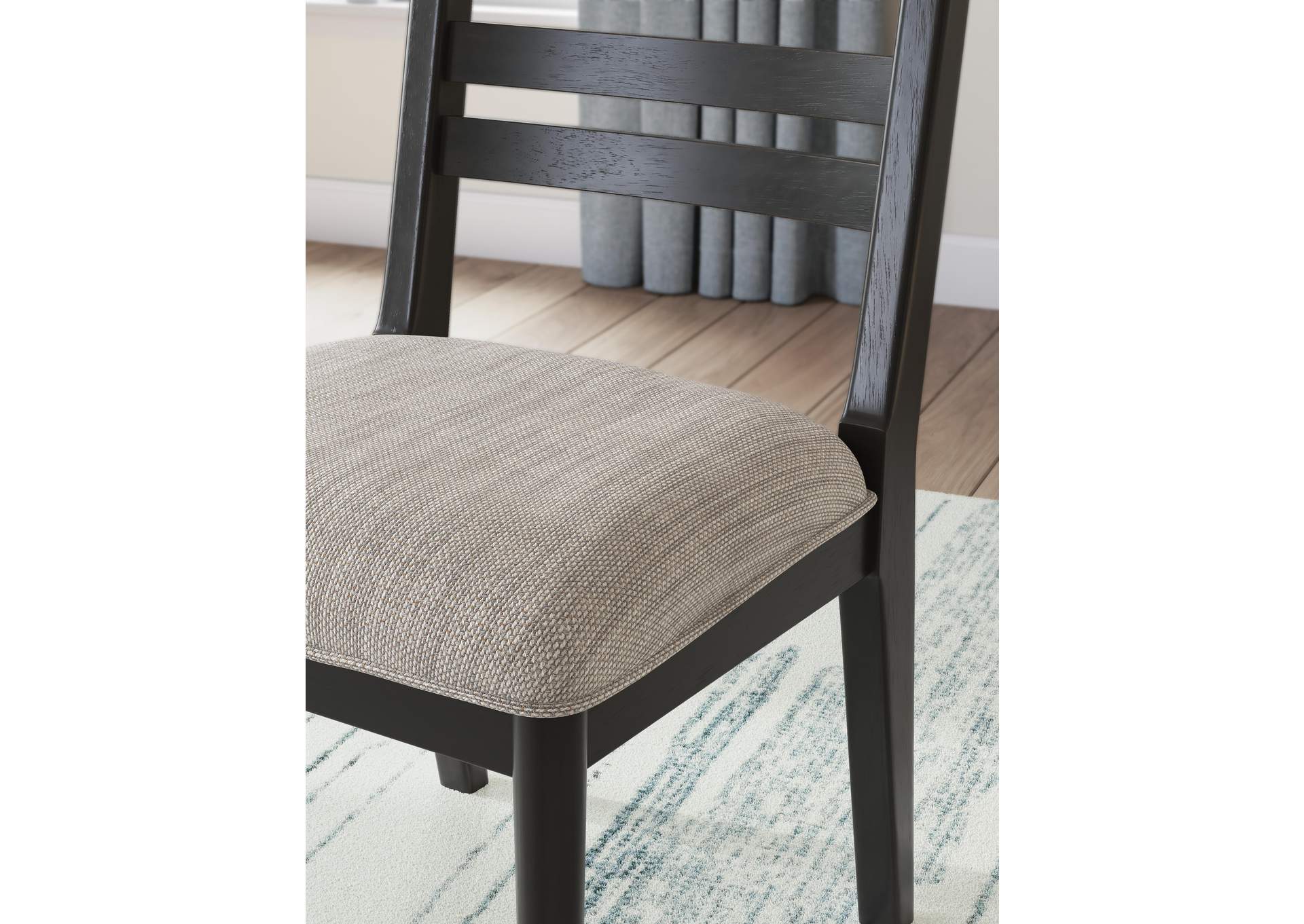 Chadworth Dining Table and 4 Chairs detail