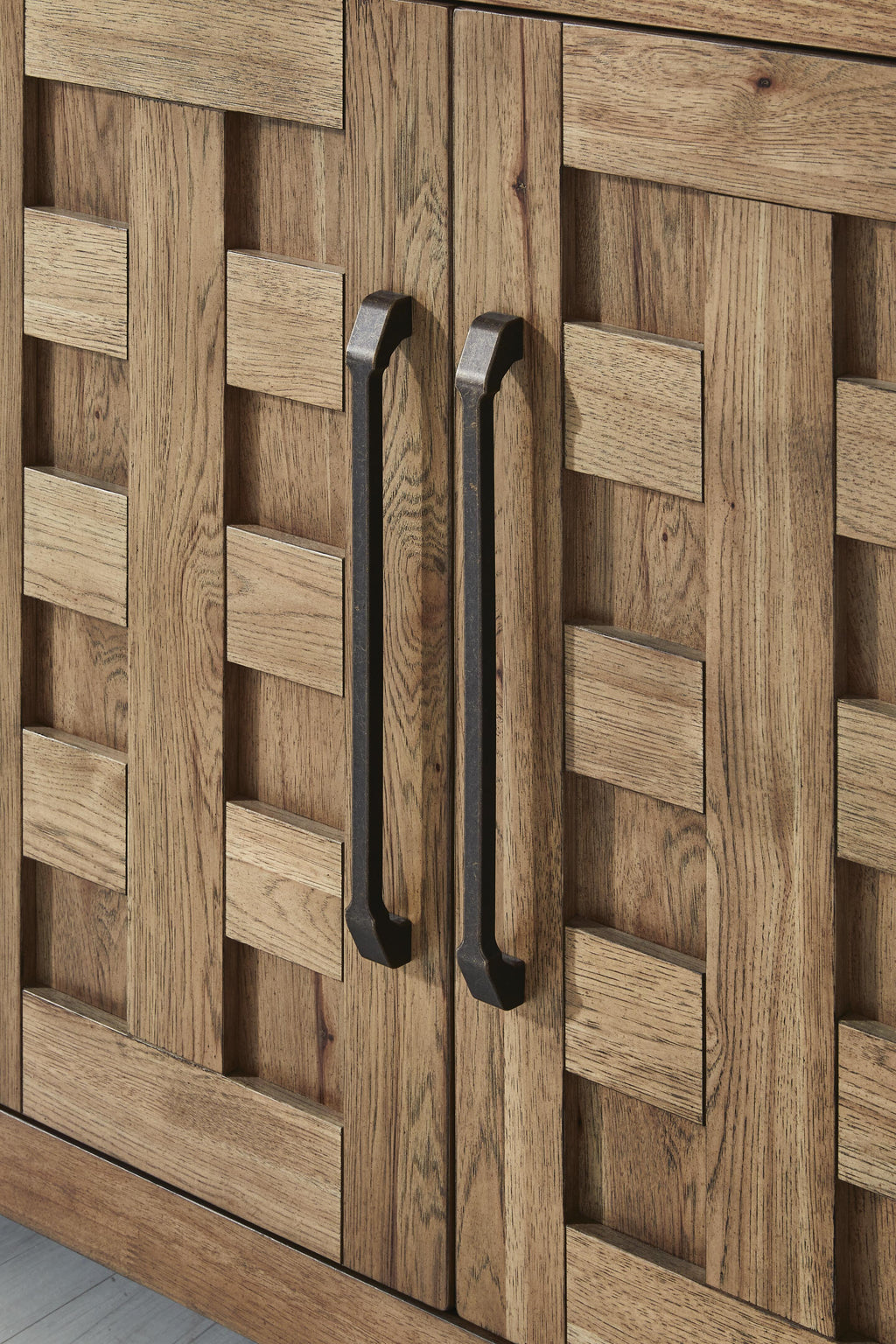 Ridgester Dining Server in Light Brown, detail view