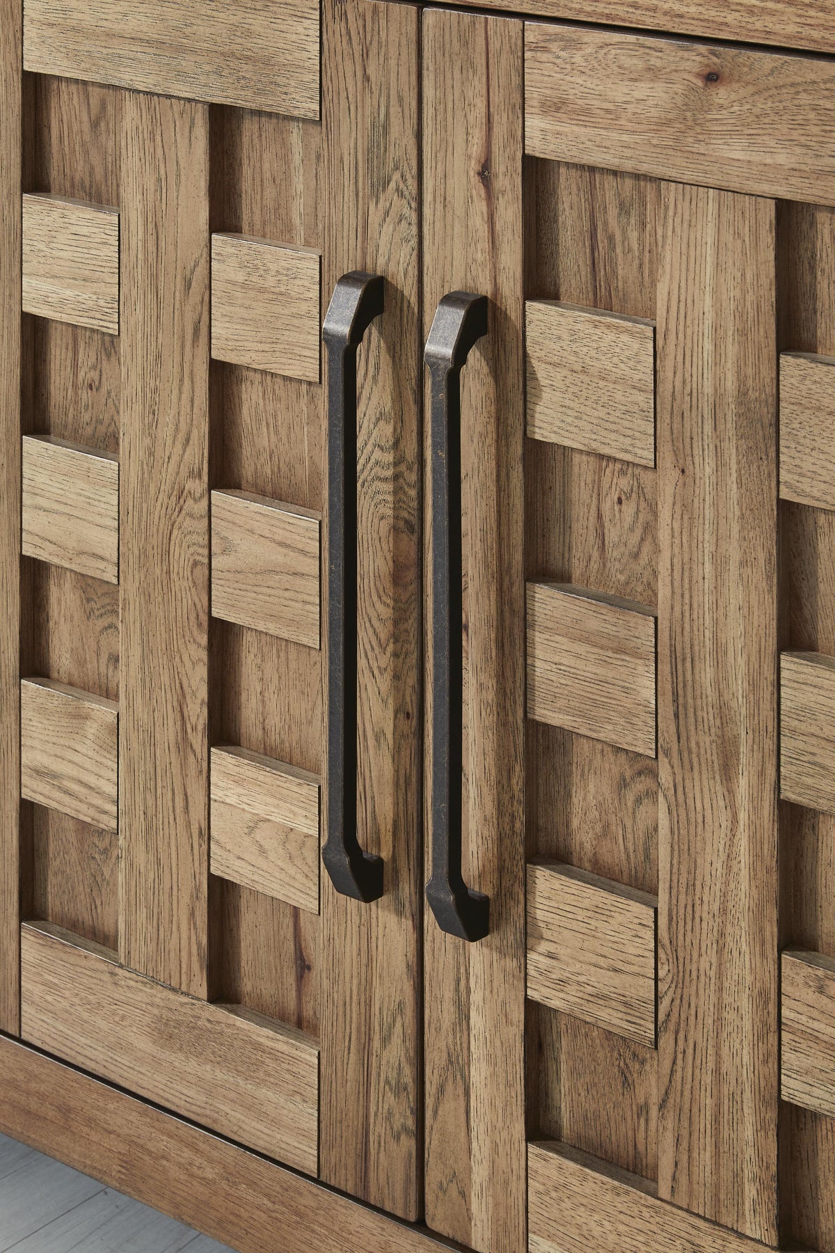 Ridgester Dining Server in Light Brown, detail view