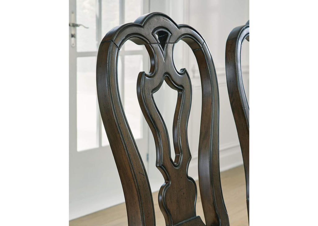 Maylee Dining Table and 6 Chairs and Bench detail