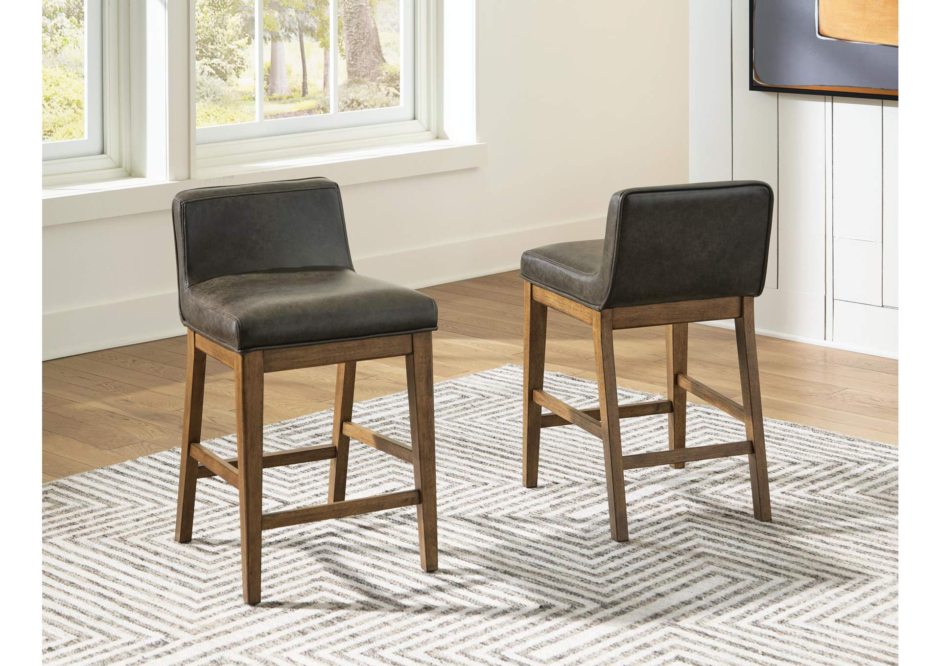Cabalynn Counter Height Dining Table and 4 Barstools with Storage
