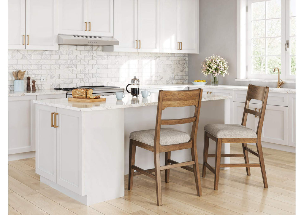 Cabalynn Counter Height Dining Table and 6 Barstools