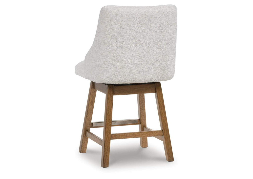 Cabalynn Counter Height Dining Table and 6 Barstools