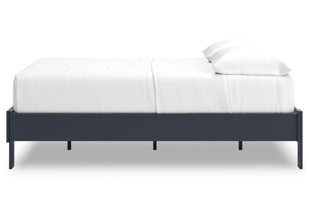 Simmenfort Full Platform Bed, Dresser and 2 Nightstands side view