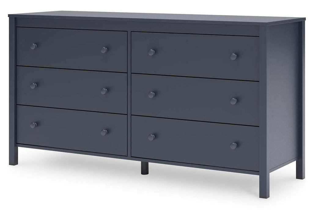 Simmenfort Full Platform Bed, Dresser, Chest and 2 Nightstands angled view