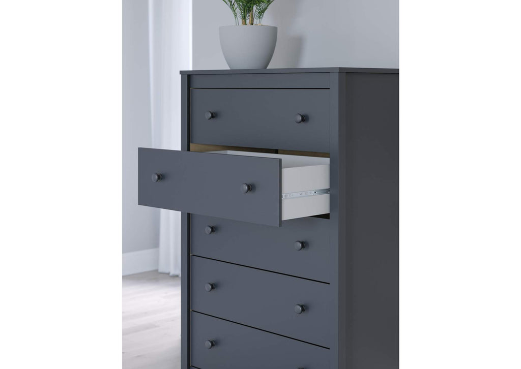 Simmenfort Twin Panel Headboard, Dresser and Chest detail