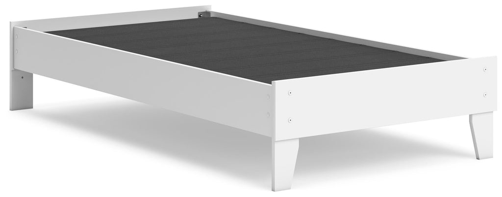 Hallityn Twin Platform Bed in White, angle view