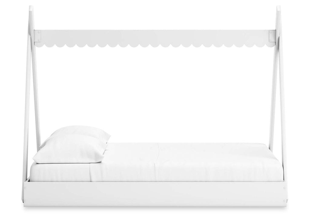 Hallityn Full Tent Bed, Dresser and Chest side view