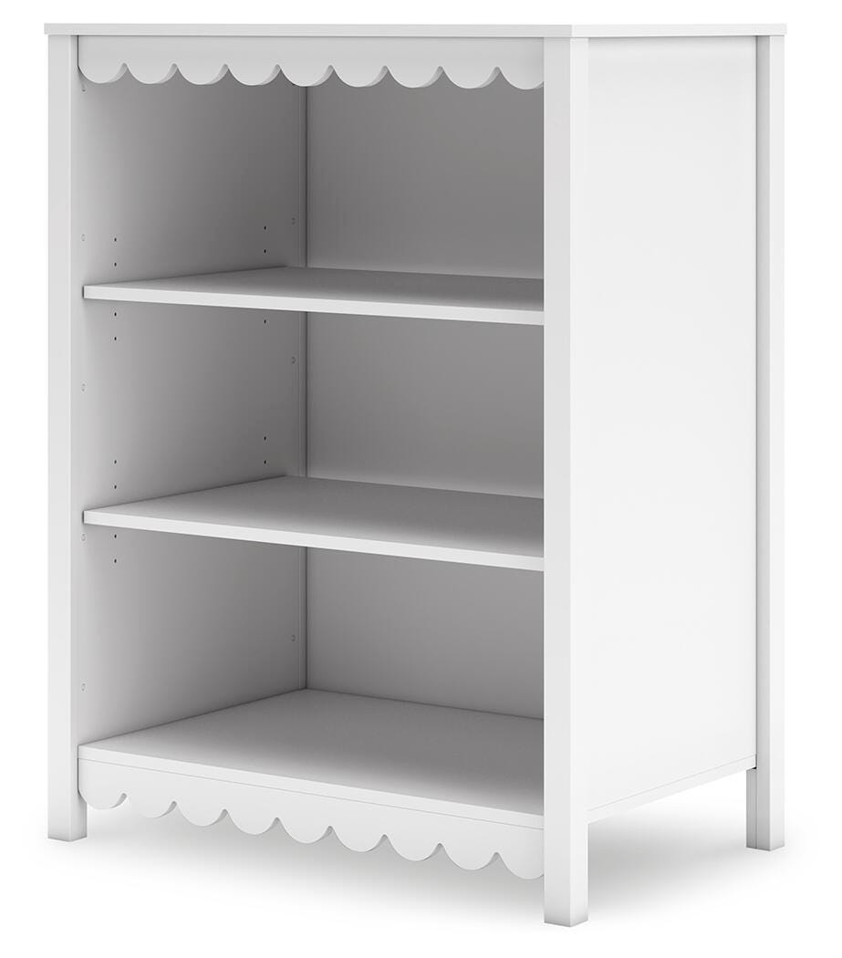 Hallityn Bookcase in White, angle view