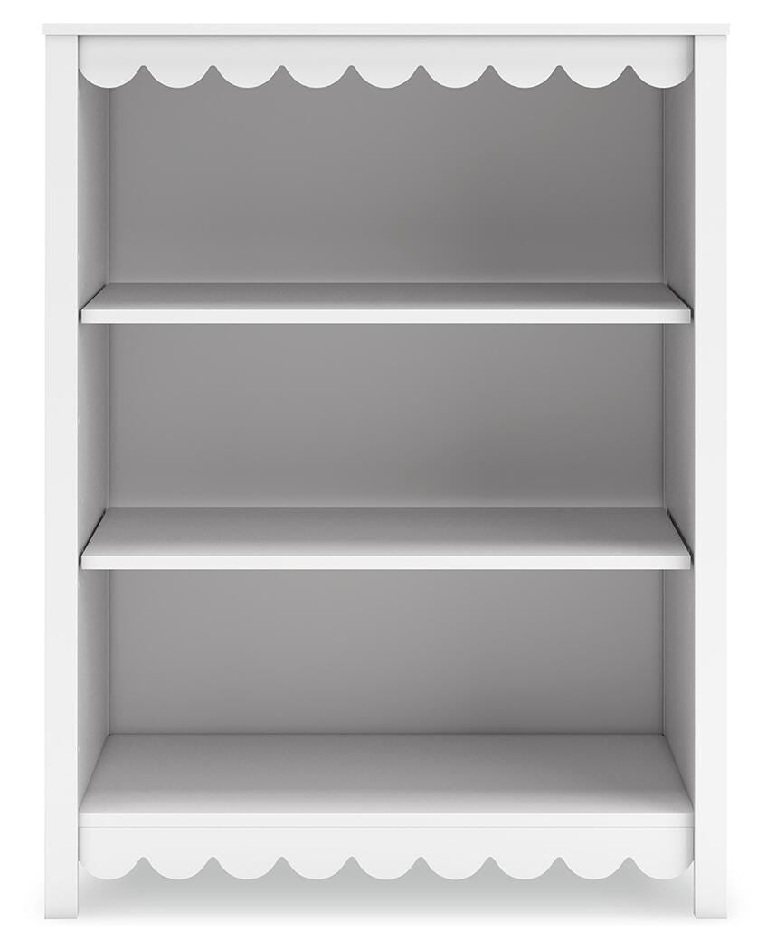 Hallityn Bookcase in White, front view