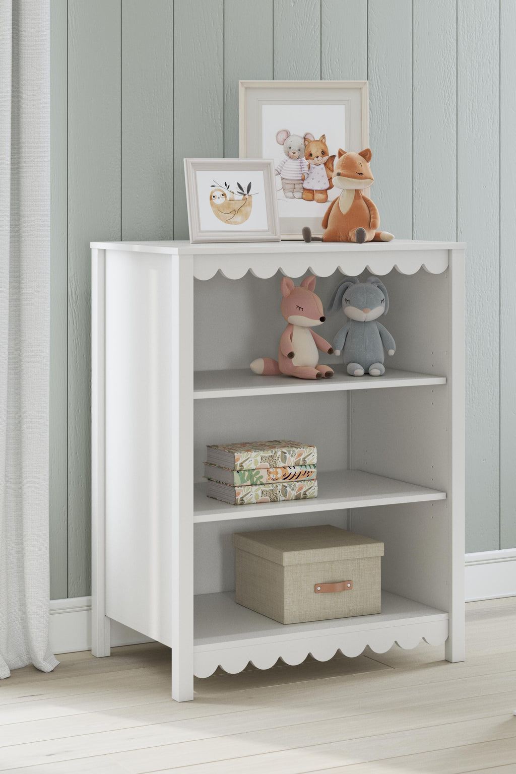 Hallityn Bookcase in White, alternate view 3
