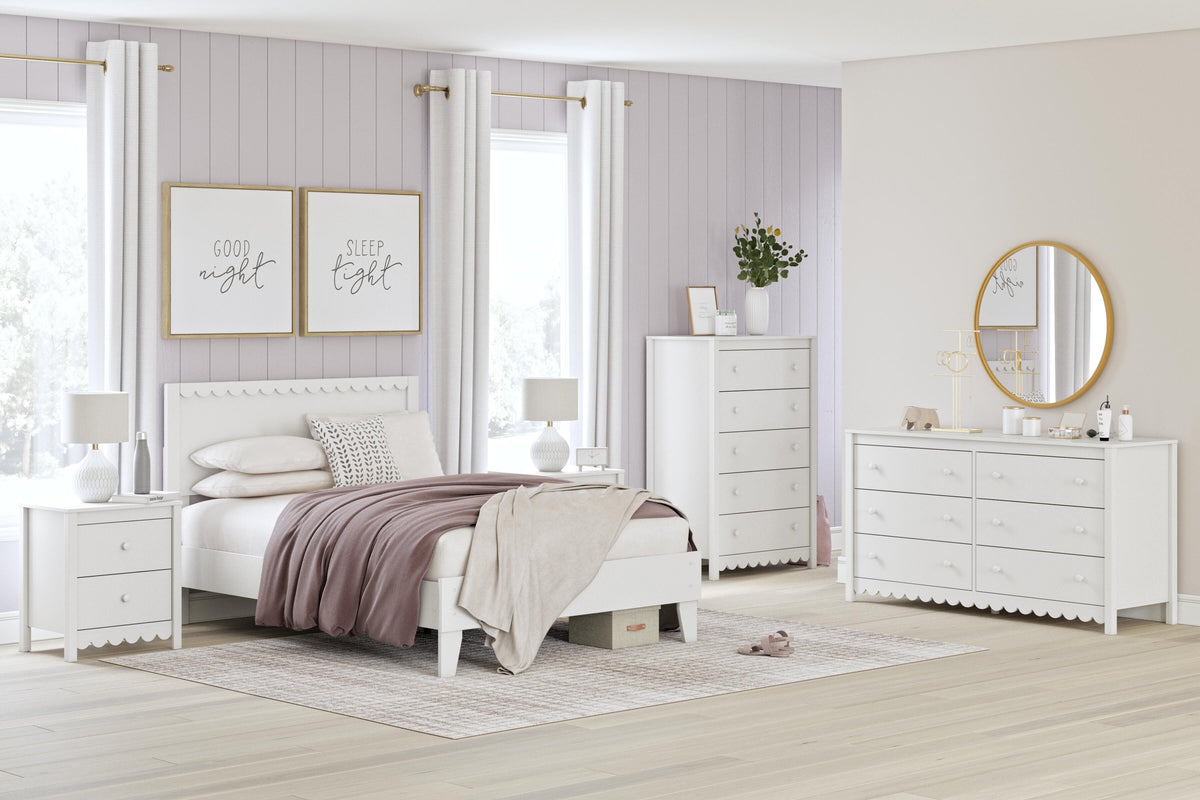 Hallityn Dresser in White, alternate view 13