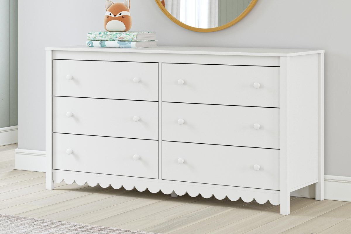 Hallityn Dresser in White, alternate view 3