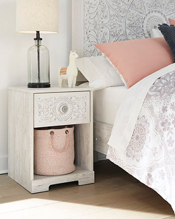 Paxberry Nightstand - image 1