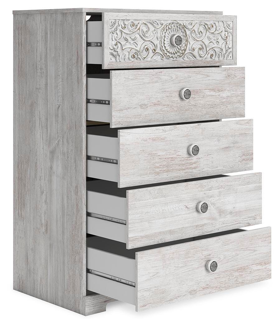 Paxberry Chest of Drawers in Whitewash, open view
