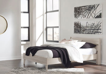 Socalle Queen Panel Platform Bed in Natural