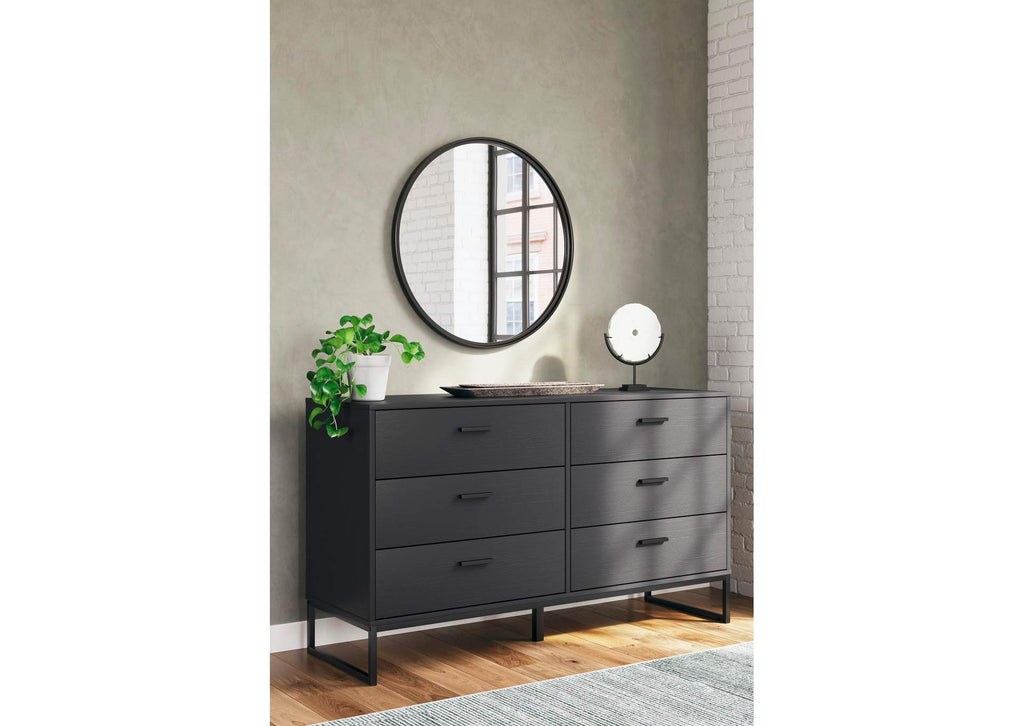 Socalle Queen Platform Bed, Dresser, Chest and 2 Nightstands