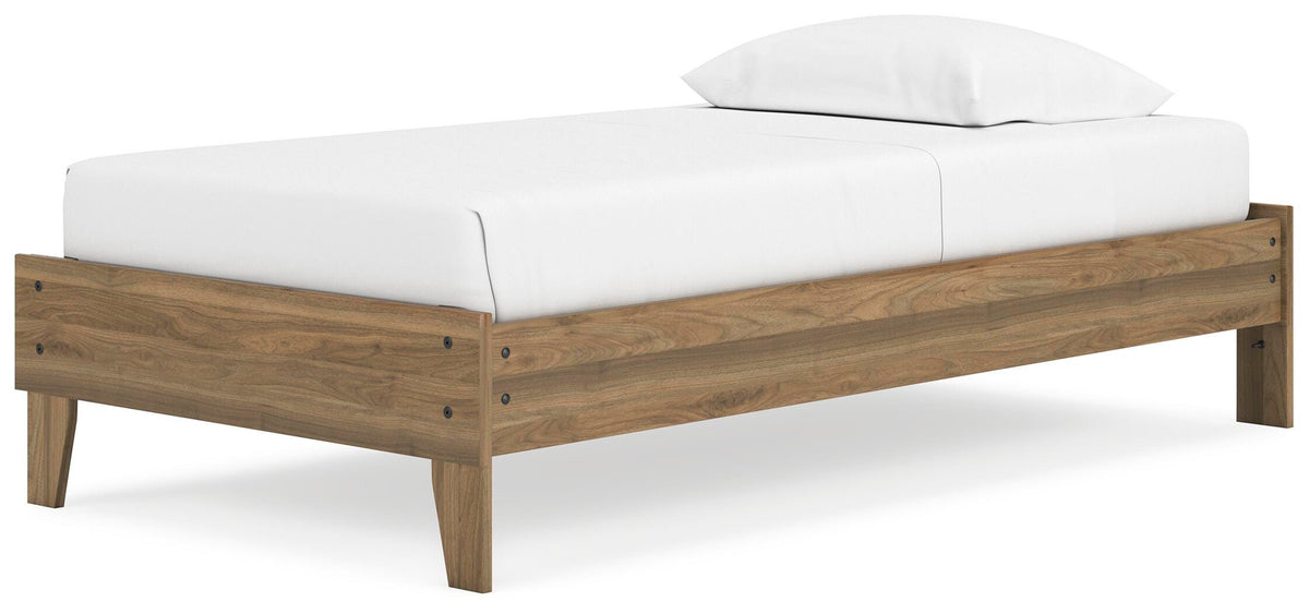 Deanlow Twin Platform Bed in Honey, angle view