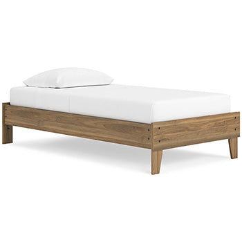 Deanlow Twin Platform Bed in Honey, angle view