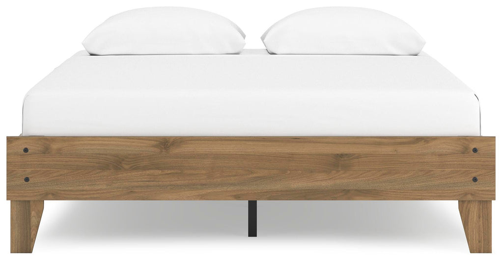 Deanlow Queen Platform Bed in Honey, front view