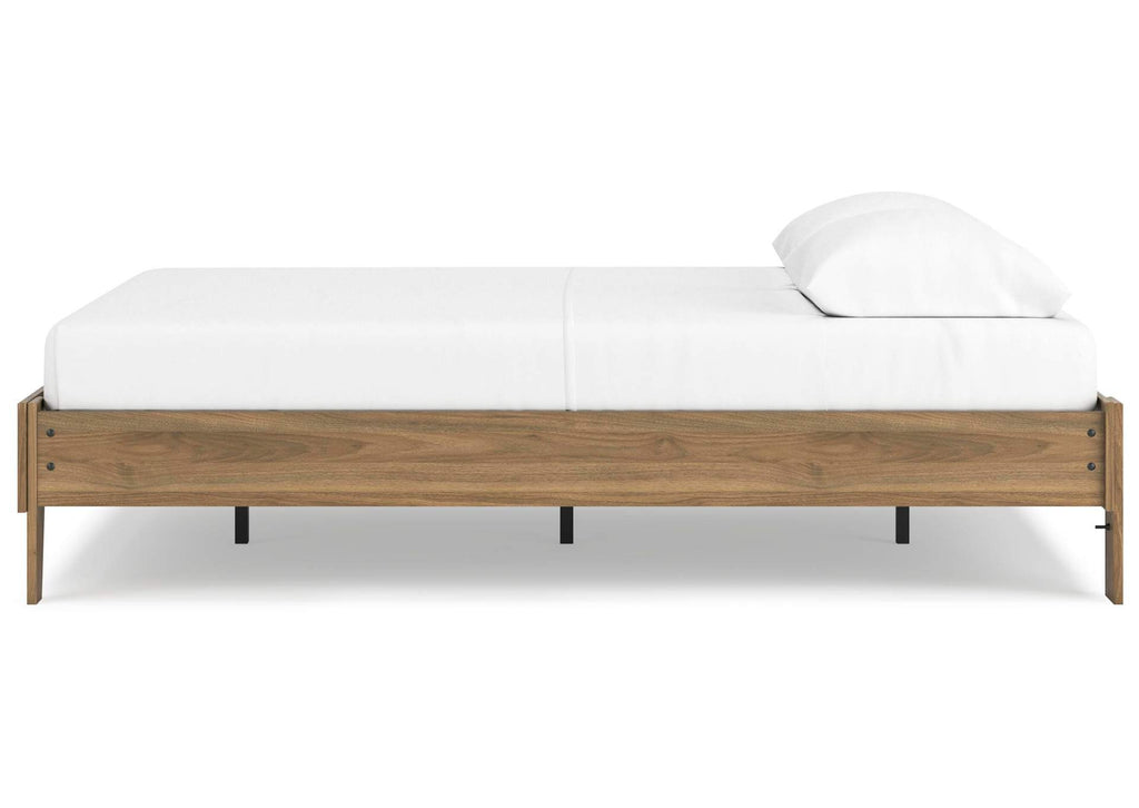 Deanlow Queen Platform Bed and 2 Nightstands side view