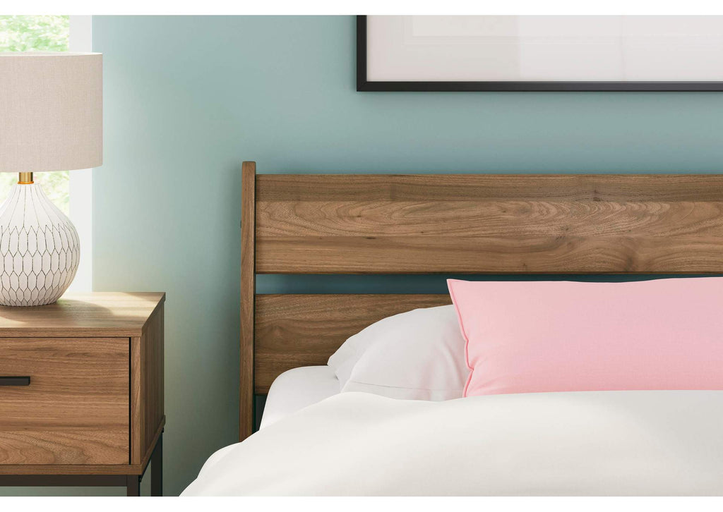 Deanlow Twin Panel Headboard, Dresser and Nightstand detail