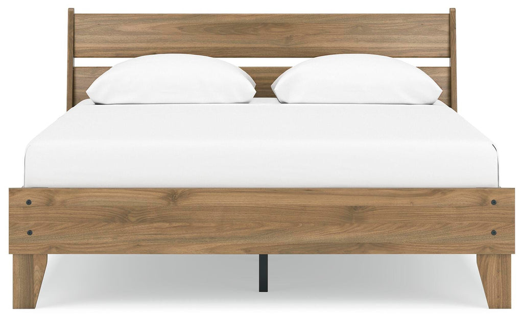 Deanlow Queen Platform Panel Bed in Honey, front view