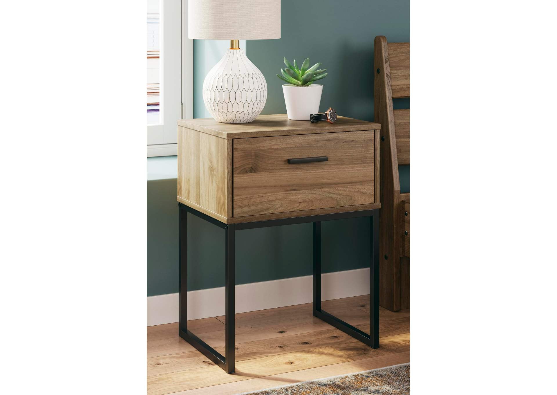 Deanlow Twin Panel Headboard, Dresser and Nightstand