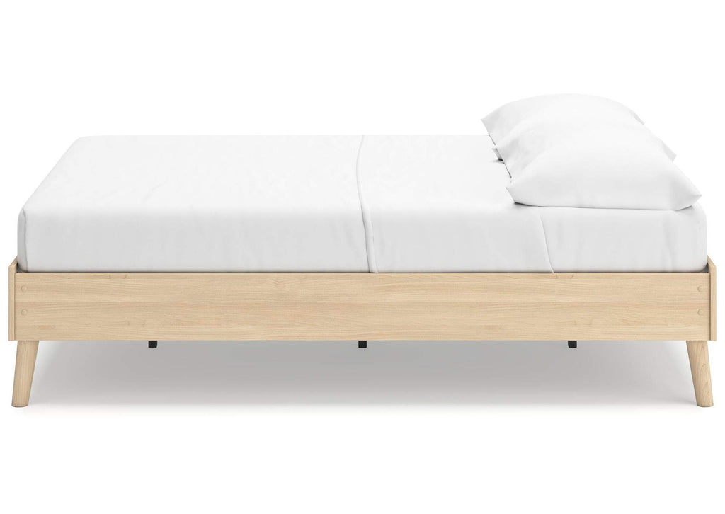 Cabinella Full Platform Bed, Dresser and Nightstand side view
