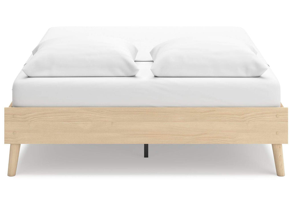 Cabinella Queen Platform Bed, Dresser and Chest