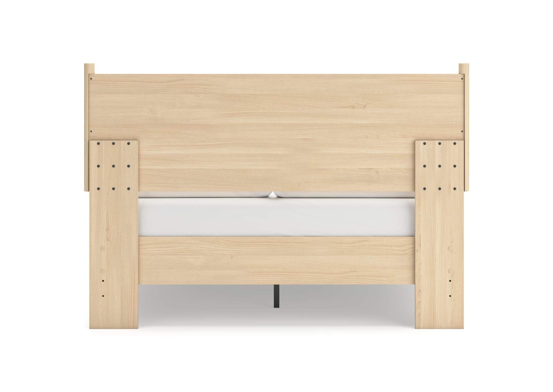 Cabinella Queen Platform Panel Bed and 2 Nightstands