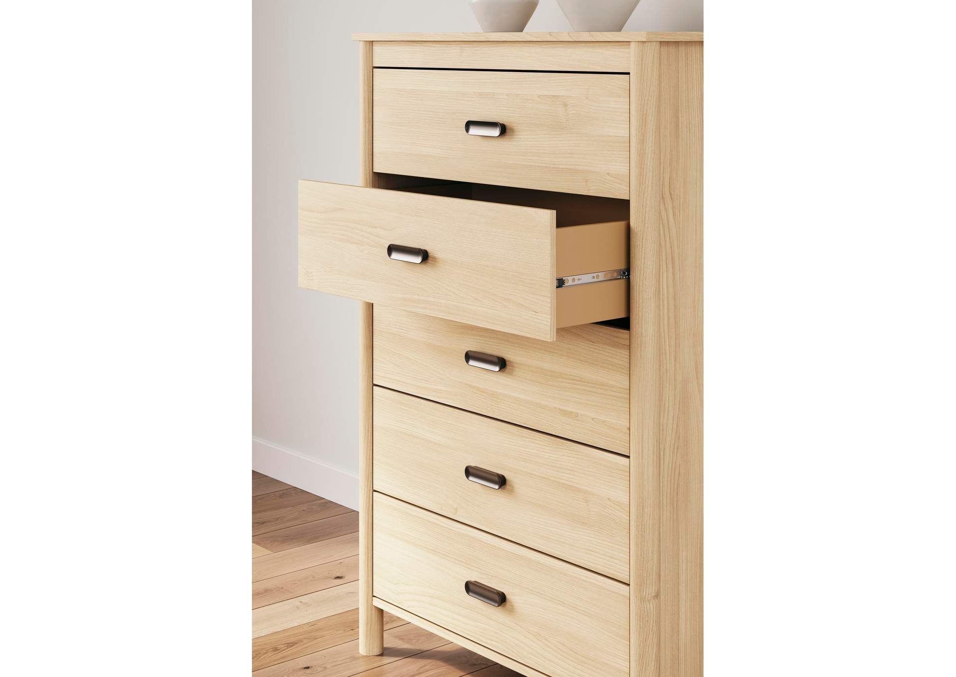 Cabinella Full Platform Bed, Dresser and Chest detail