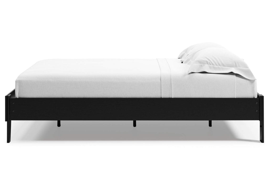 Finch Queen Platform Bed with Dresser and Chest side view
