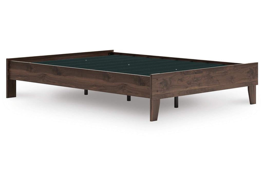 Calverson Full Platform Bed, Dresser and 2 Nightstands angled view