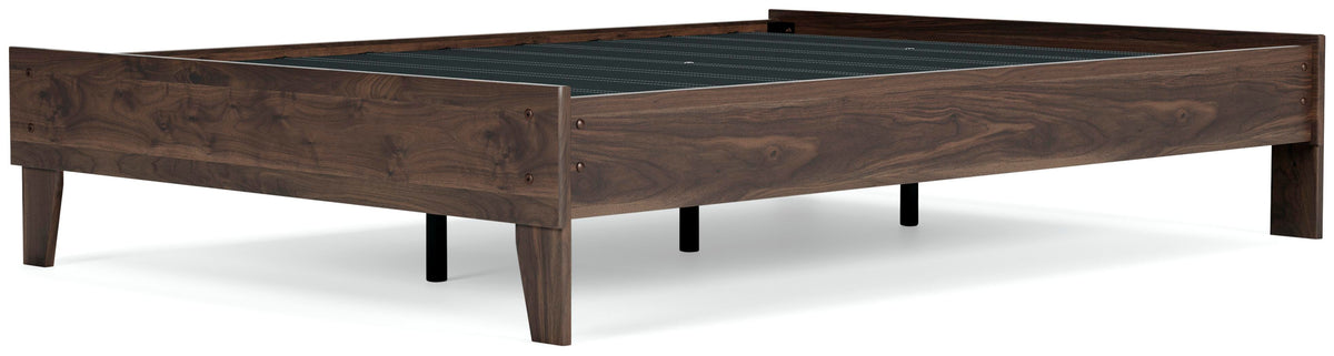 Calverson Full Platform Bed in Mocha, angle view