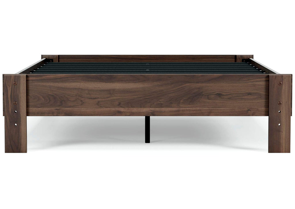 Calverson Full Platform Bed with 2 Nightstands