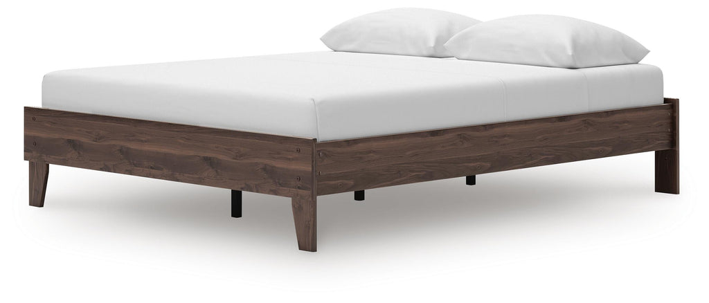 Calverson Queen Platform Bed in Mocha, angle view