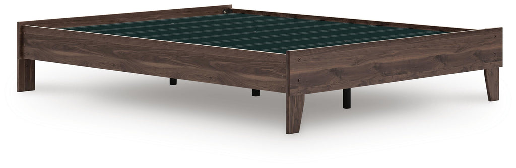 Calverson Queen Platform Bed in Mocha, angle view