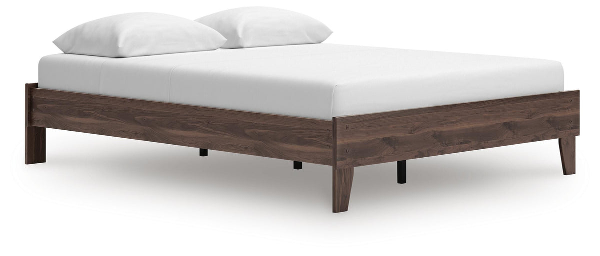Calverson Queen Platform Bed in Mocha, angle view
