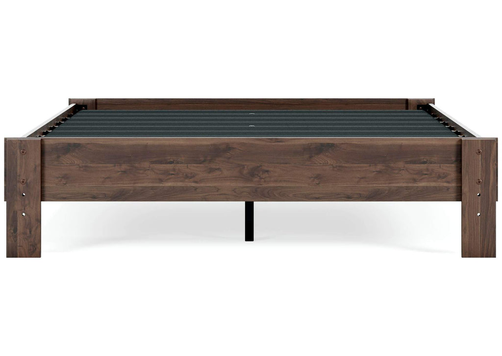 Calverson Queen Platform Bed with 2 Nightstands