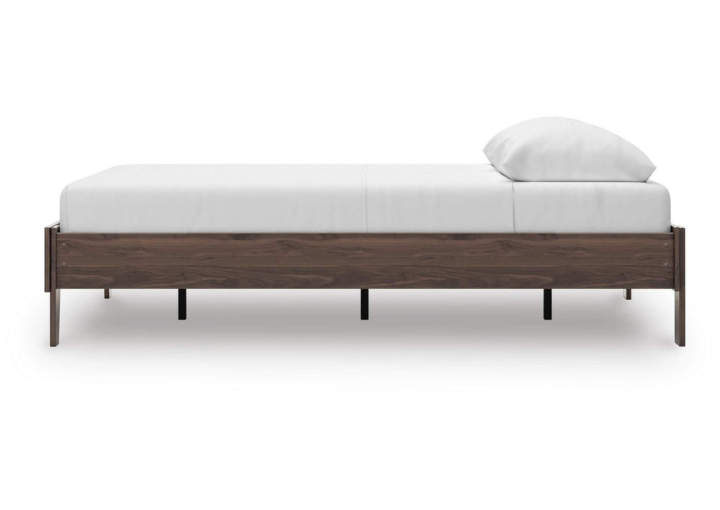 Calverson Queen Platform Bed, Dresser, Chest and Nightstand side view