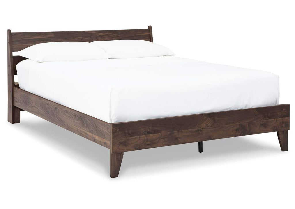 Calverson Queen Panel Platform Bed and 2 Nightstands angled view