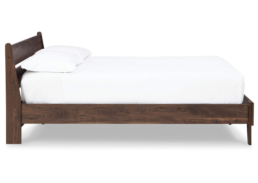 Calverson Queen Panel Platform Bed and 2 Nightstands side view