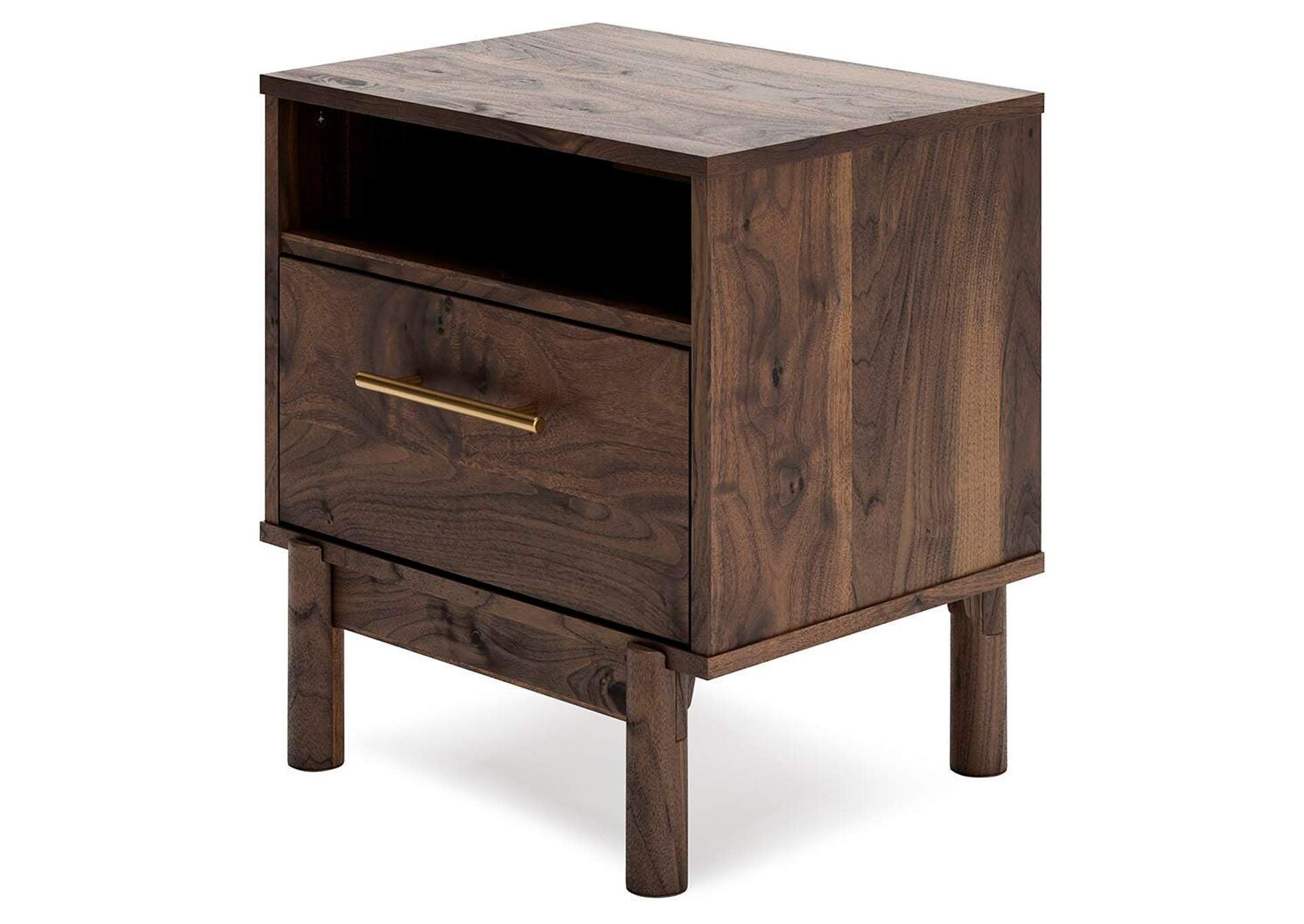 Calverson Queen Platform Bed, Dresser, Chest and Nightstand angled view