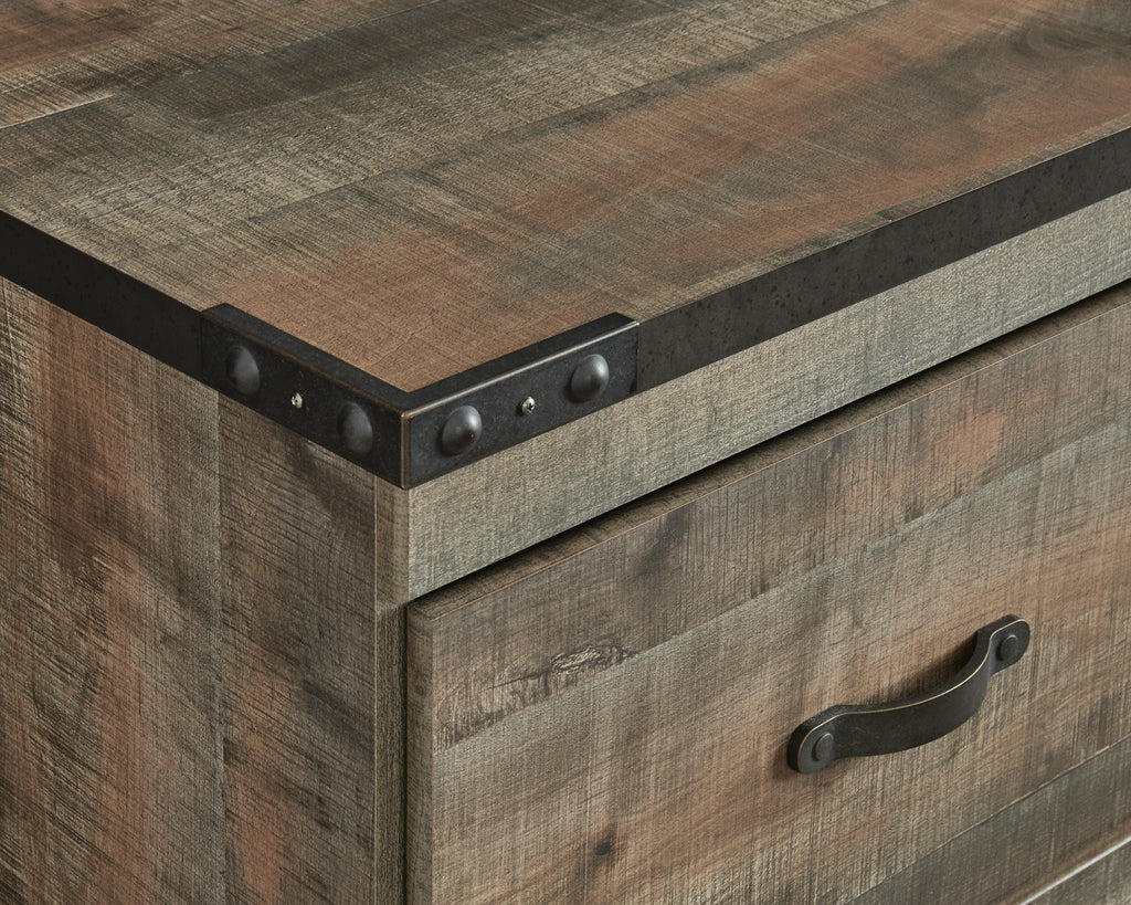 Trinell 60" TV Stand in Brown, detail view
